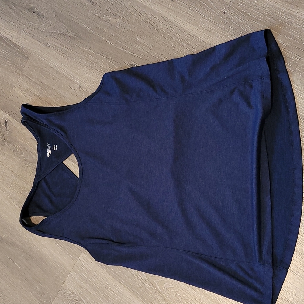Old Navy Active Go-Dry Large. Blue